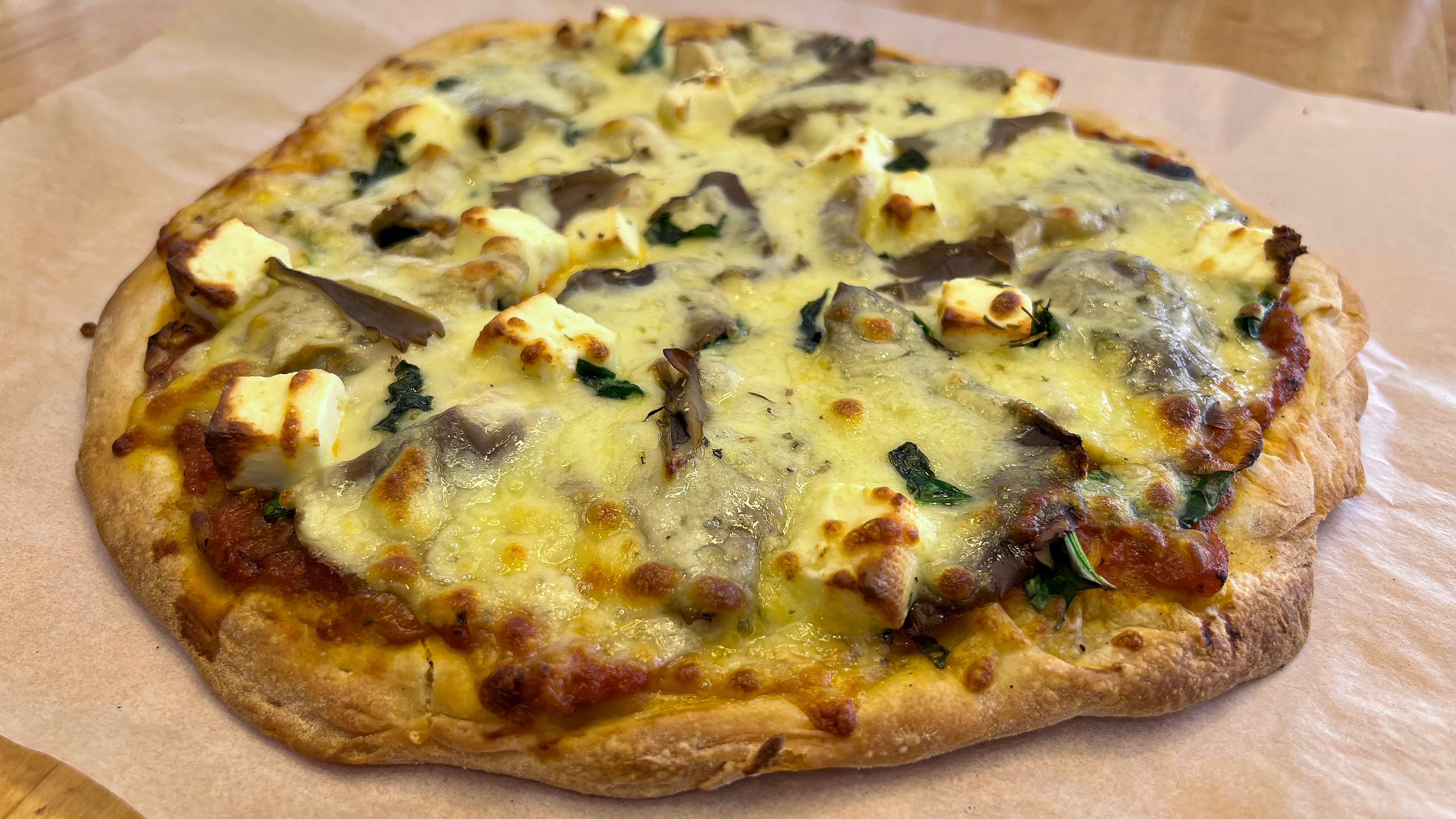 Mushroom, Feta, Kale & Caramelised Onion Pizza – House of Fungi